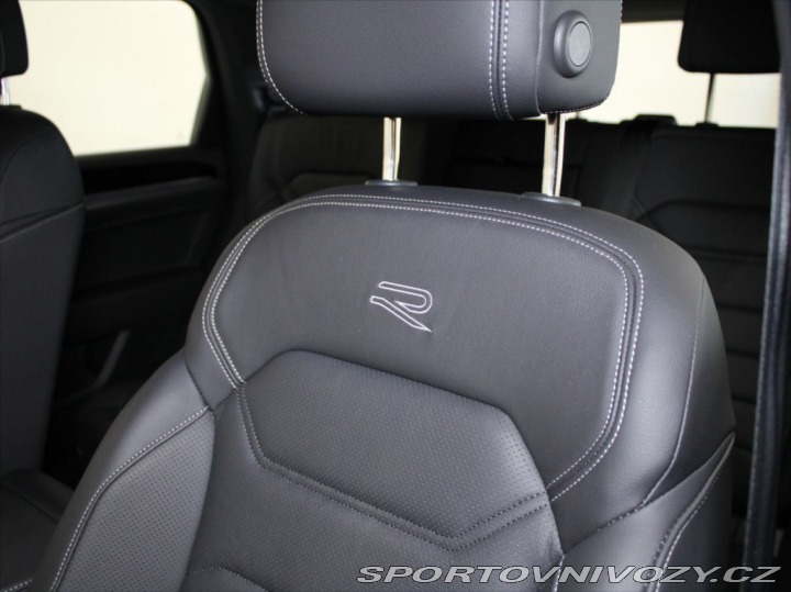 Volkswagen Ostatní modely Touareg 3,0 TDi 210kW R-Line Akčn 2023