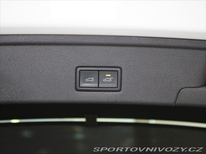 Volkswagen Ostatní modely Touareg 3,0 TDi 210kW R-Line 55tk 2023