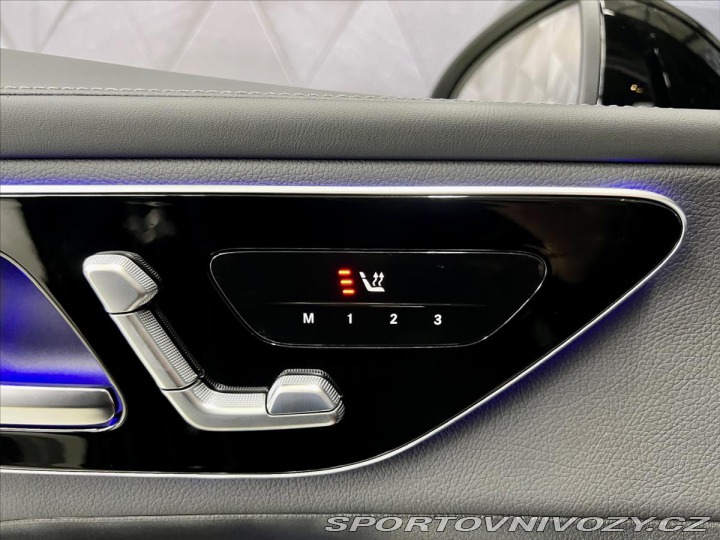 Mercedes-Benz Ostatní modely GLC 220d 4MATIC AMG, LED, TAŽ 2025