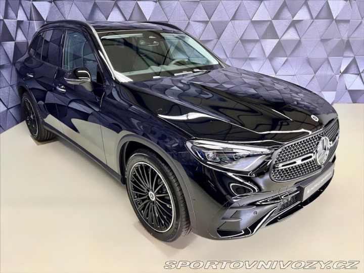 Mercedes-Benz Ostatní modely GLC 220d 4MATIC AMG, LED, TAŽ 2025