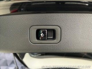 Mercedes-Benz Ostatní modely GLC 220d 4MATIC AMG, LED, TAŽ 2025