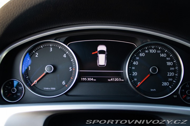 Volkswagen Ostatní modely Touareg II 4.2 V8 TDI Premium, 2 2012