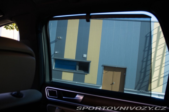 Volkswagen Ostatní modely Touareg II 4.2 V8 TDI Premium, 2 2012