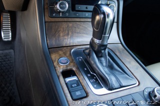 Volkswagen Ostatní modely Touareg  II 4.2 V8 TDI Premium, 2 2012