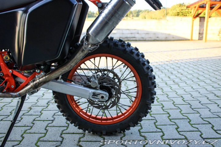 KTM Ostatní modely LC4 640 Adventure 4T-EGS PARIS DAKAR 2005