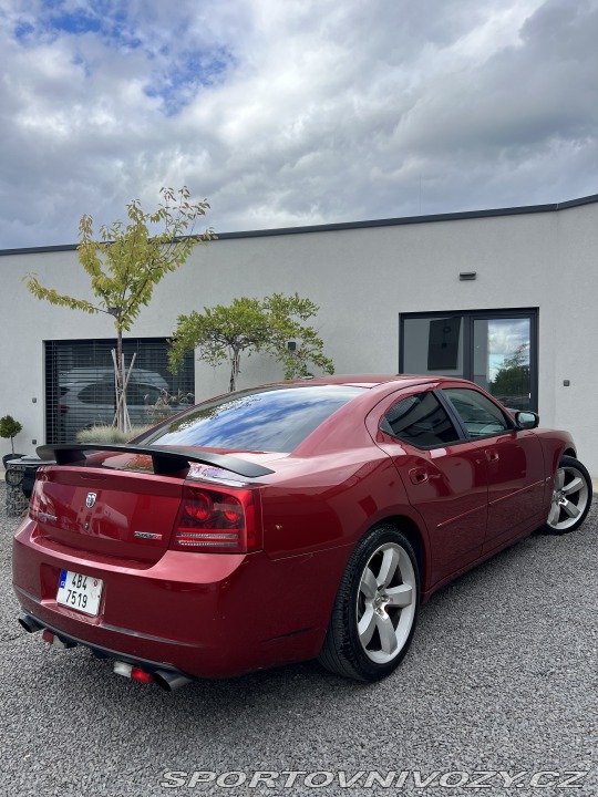 Dodge Charger 6.1 SRT-8 2006