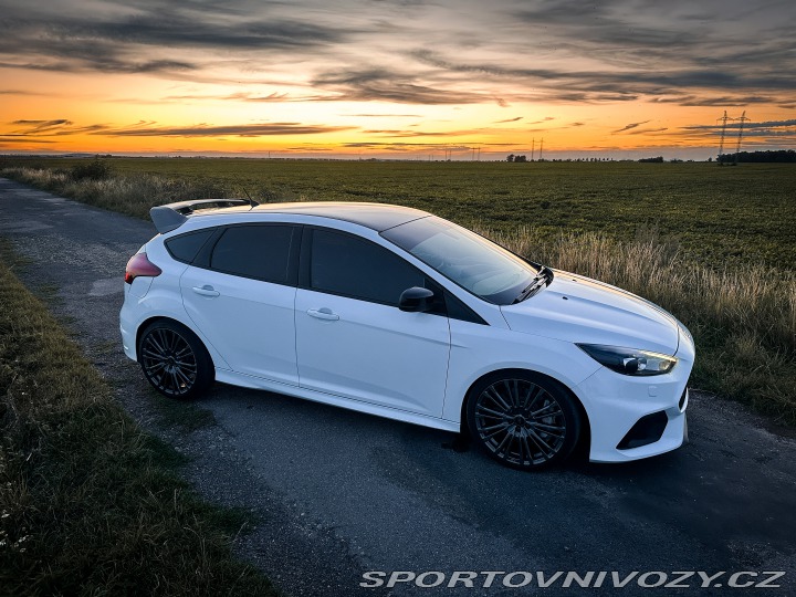 Ford Focus RS  2016
