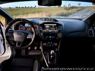 Ford Focus RS  2016