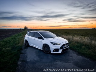 Ford Focus RS  2016
