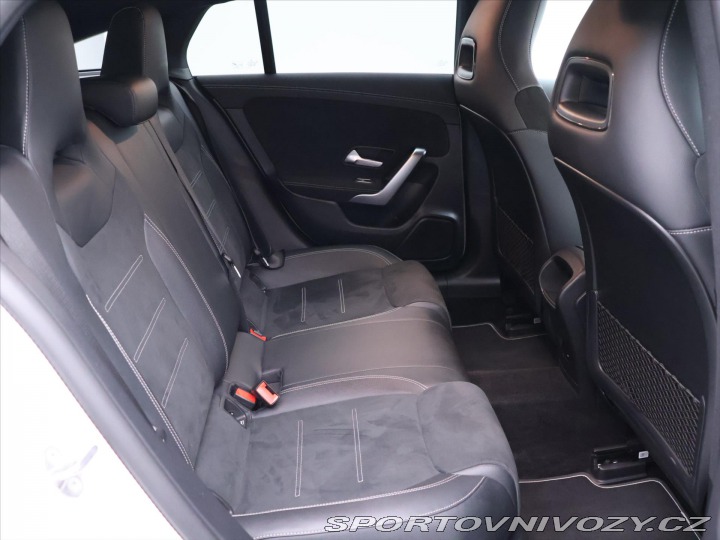 Mercedes-Benz CLA 1,3 i 118 kW 250 E-Hybrid 2022