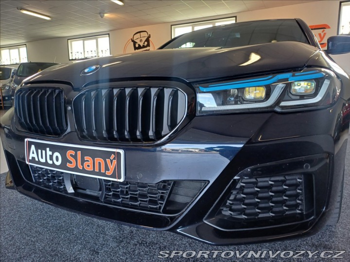 BMW 5 4.4i V8 M550i xDrive 2021