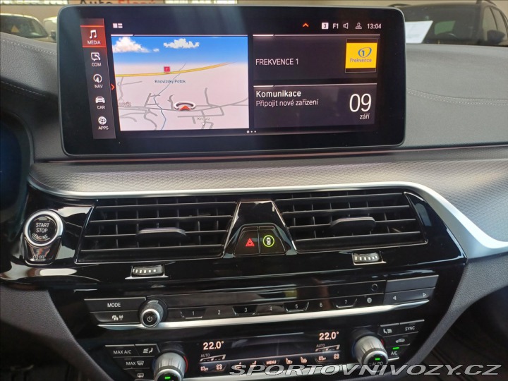 BMW 5 4.4i V8 M550i xDrive 2021