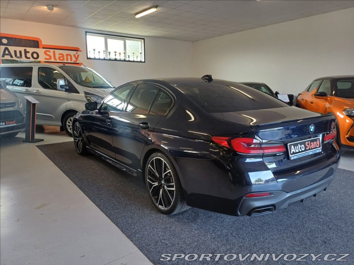 BMW 5 4.4i V8 M550i xDrive 2021
