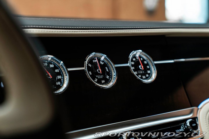 Bentley Continental GT Touring, City, Nočné v 2020