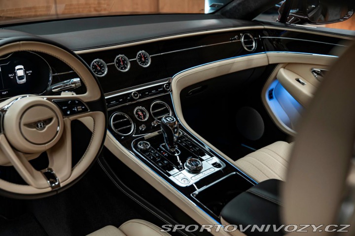 Bentley Continental GT Touring, City, Nočné v 2020