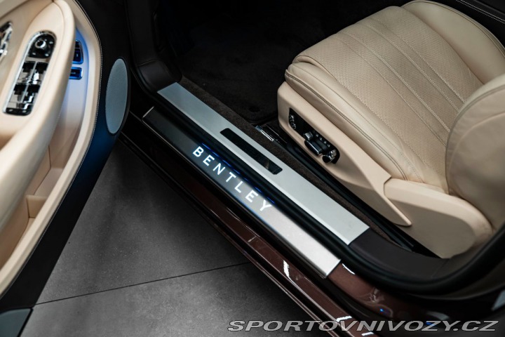 Bentley Continental GT Touring, City, Nočné v 2020