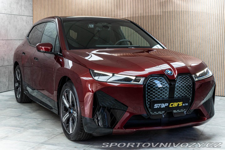 BMW iX xD40 ZÁRUKA 4roky*TAŽNÉ*P 2023