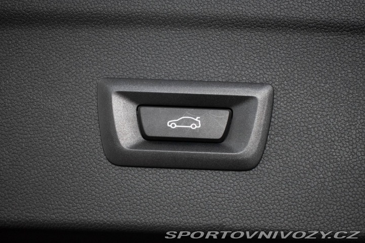 BMW iX xD40 ZÁRUKA 4roky*TAŽNÉ*P 2023