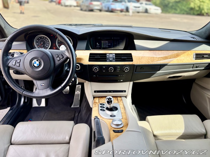 BMW M5 E60 2006