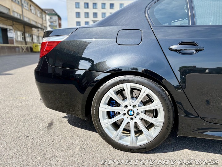 BMW M5 E60 2006