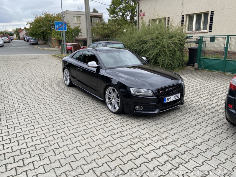 Audi S5 V8