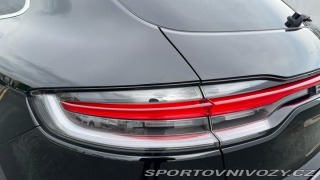 Porsche Macan  2022