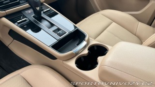Porsche Macan  2022