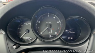 Porsche Macan  2022