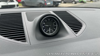 Porsche Macan  2022