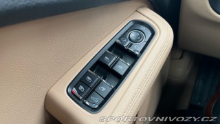 Porsche Macan  2022