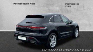 Porsche Macan  2022