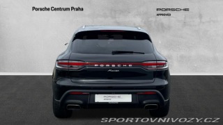 Porsche Macan  2022