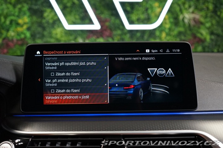 BMW 5 M550i*xDRIVE*TAŽ*360*H/K* 2022