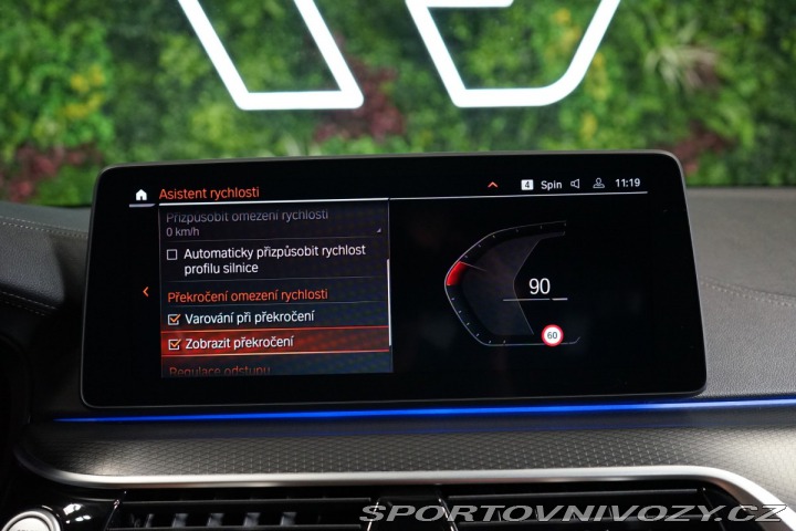 BMW 5 M550i*xDRIVE*TAŽ*360*H/K* 2022