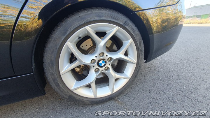BMW 3 330i 2005