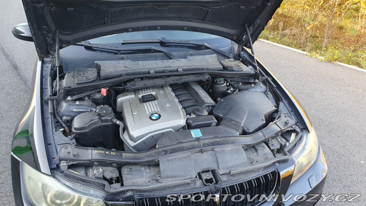 BMW 3 330i 2005