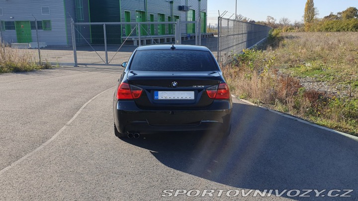BMW 3 330i 2005