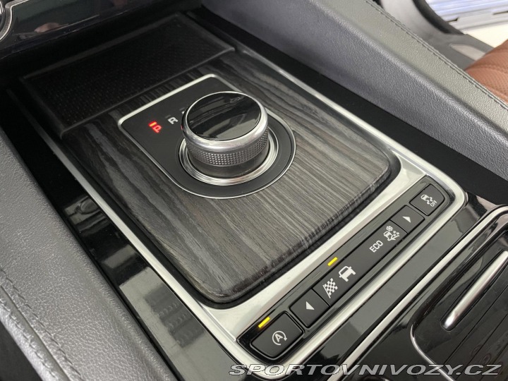Jaguar F-Pace 30d AWD*221kW*Panor*REZER 2017