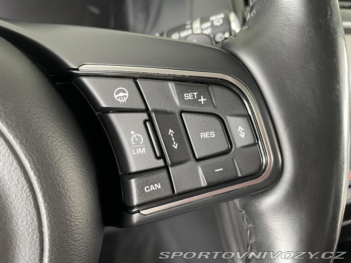 Jaguar F-Pace 30d AWD*221kW*Panorama*Ta 2017