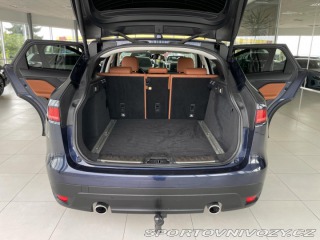 Jaguar F-Pace 30d AWD*221kW*Panorama*Ta 2017