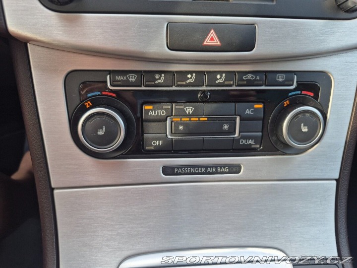 Volkswagen Ostatní modely Passat 2,0 TDI Blue Motion 2011