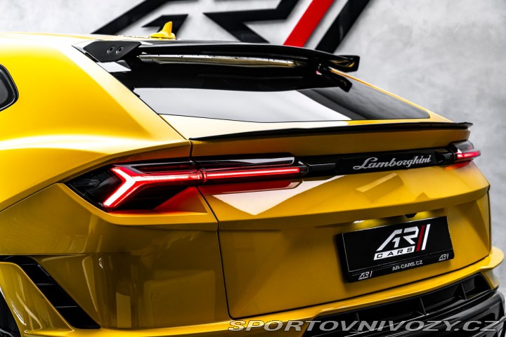 Lamborghini Urus Performante Akrapovič Ker 2024