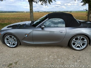 BMW Z4  2004
