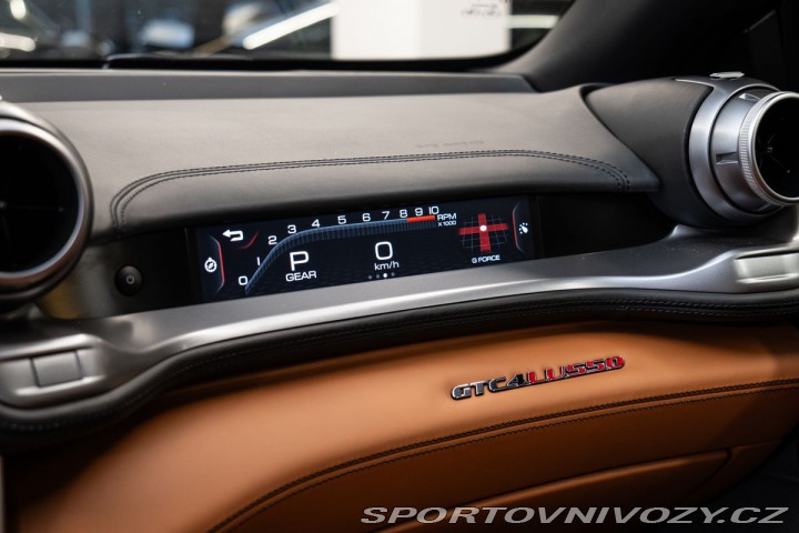 Ferrari GTC4Lusso  2017