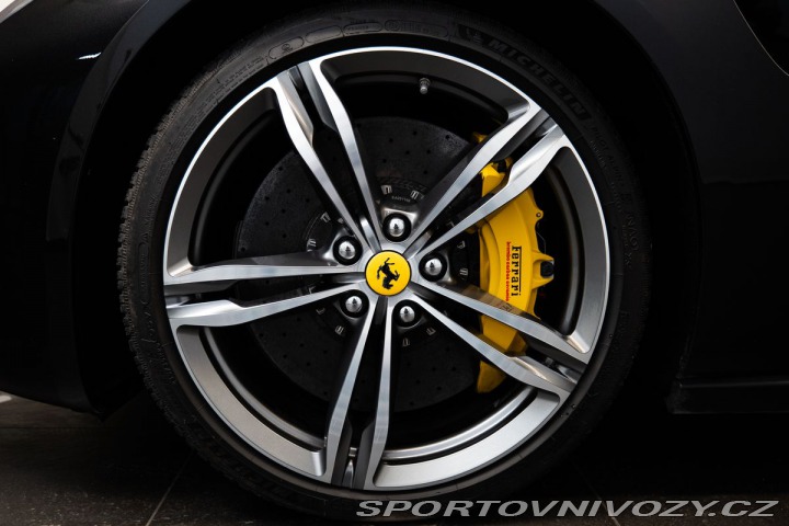 Ferrari GTC4Lusso  2017