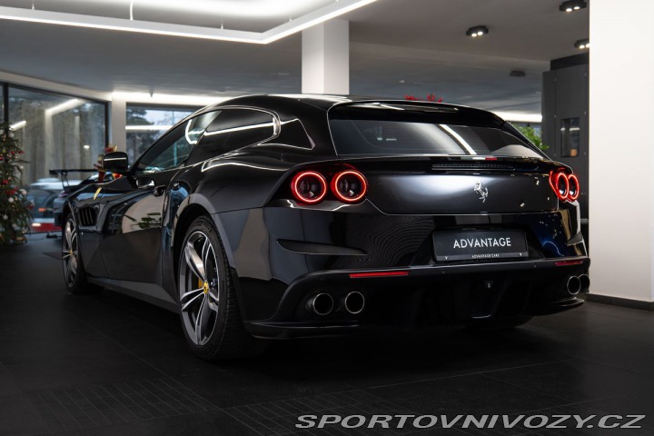 Ferrari GTC4Lusso 2017
