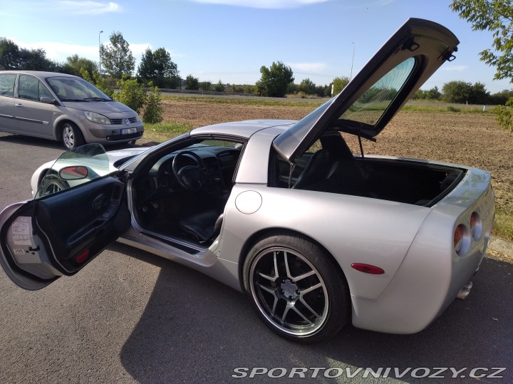 Chevrolet Corvette 2001