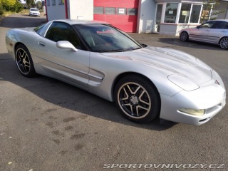 Chevrolet Corvette  2001