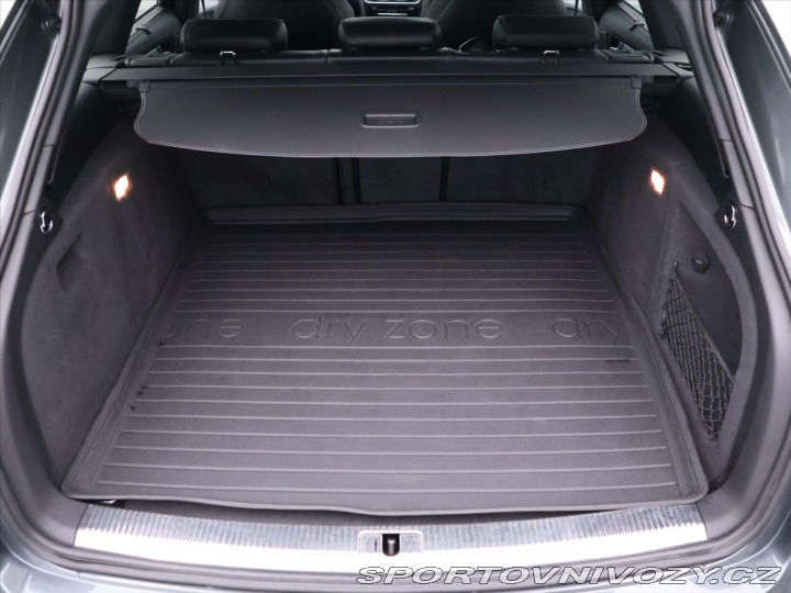 Audi RS4 4.2 FSI V8 331kW 1.Maj Se 2014
