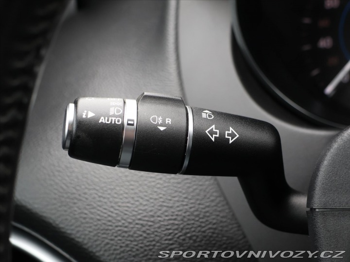 Jaguar XE 2,0 D 177kW R-Sport CZ 2017